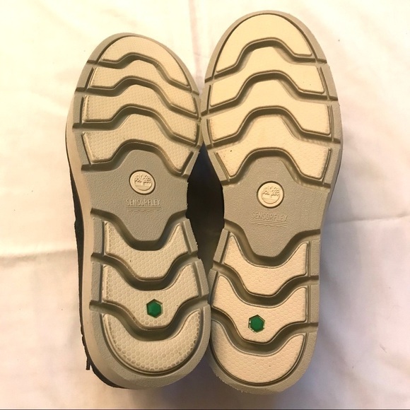 Minimalist Casual Timberland Women’s Black Oxford Sneakers - Picture 3 of 6